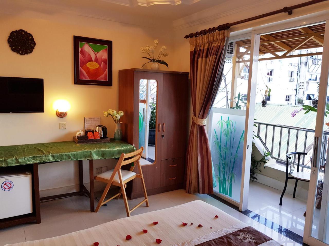 Fancy Guesthouse Phnom Penh Esterno foto