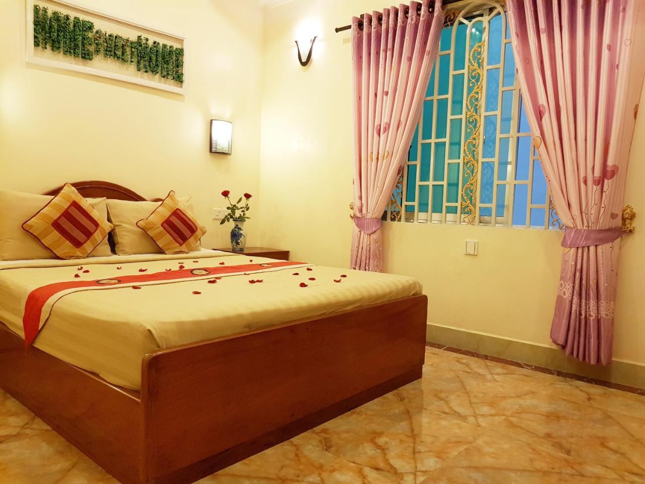 Fancy Guesthouse Phnom Penh Esterno foto